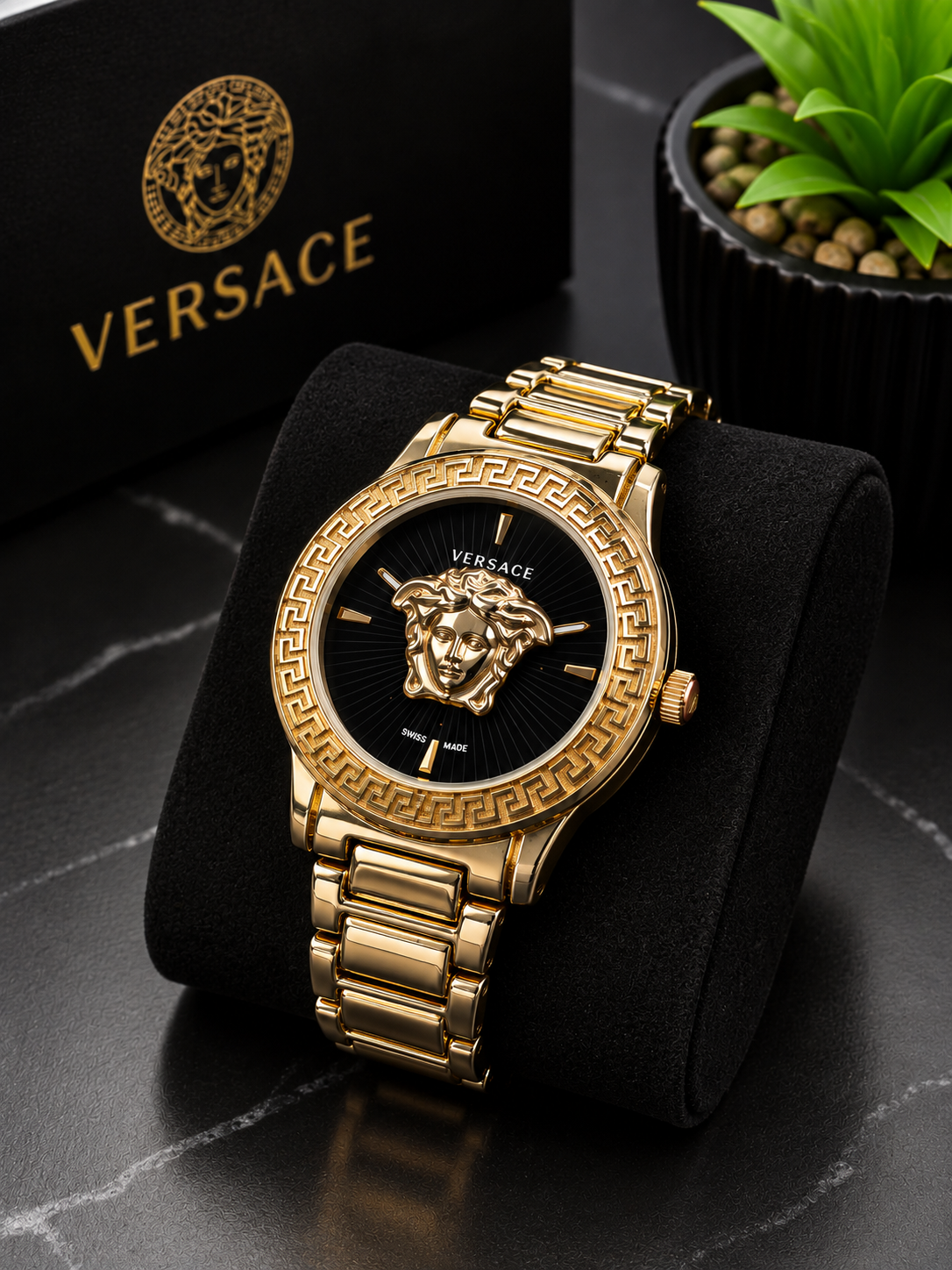 Premium Golden Ladies Watch - Image 2