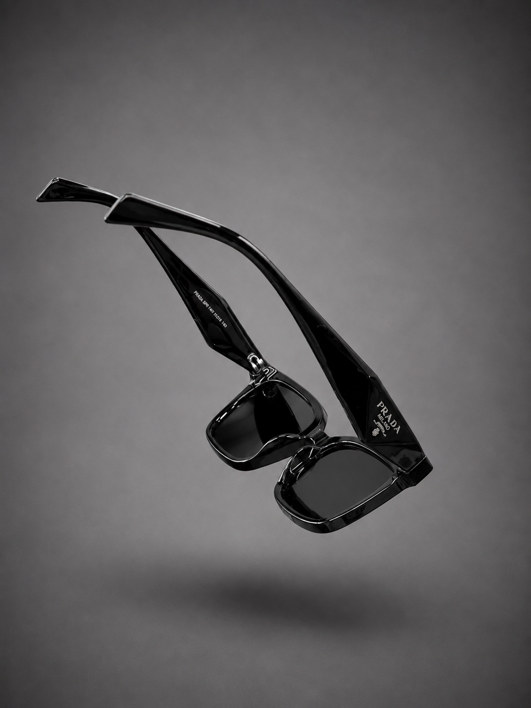 Classic Black Square Sunglasses - Image 2